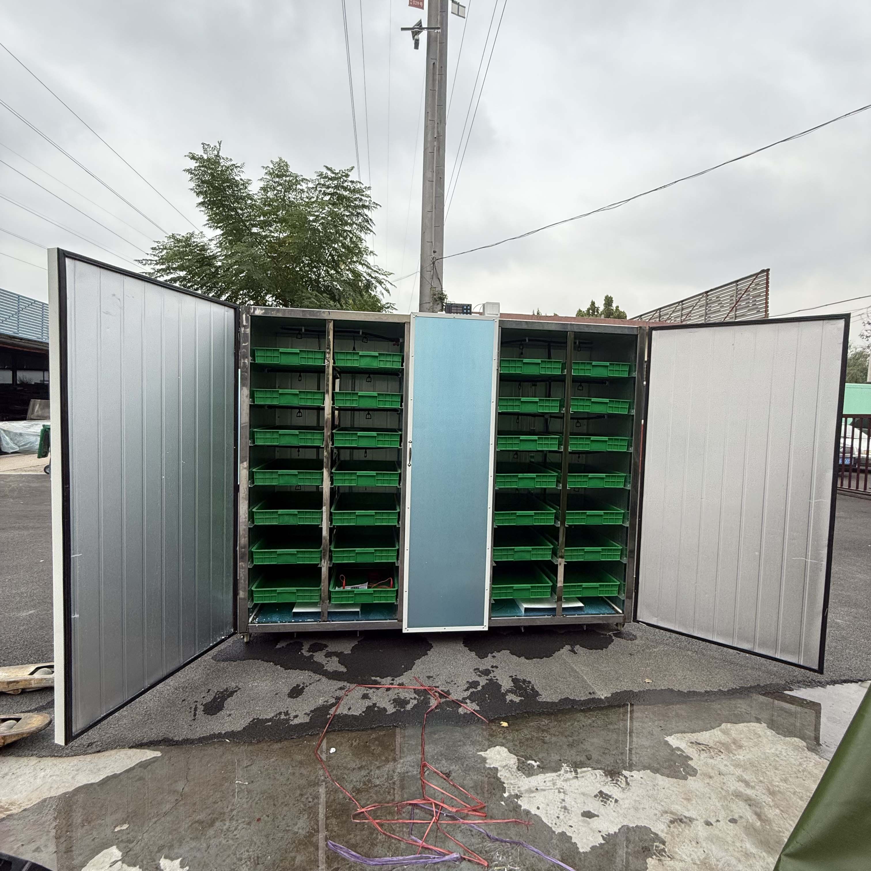 DS-28筐鋁合金納米苗菜機